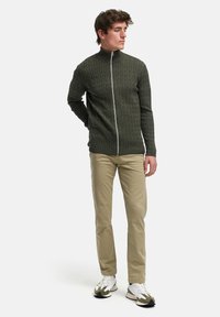 Kronstadt CABLE - Chaqueta de punto - army mix