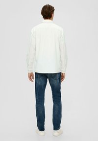 s.Oliver REGULAR - Hemd - weiß