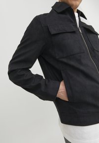 Jack & Jones PREMIUM JJEPAYTON JACKET - Kunstnahast jakk - jet black