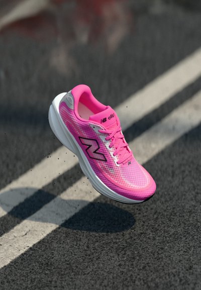 New Balance ELLIPSE V1