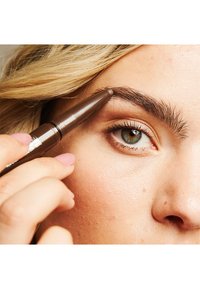 Maybelline New York BROW EXTENSIONS - Øjenbrynsblyant - 5 medium brown