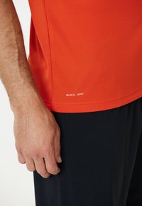Endurance VERNON TEE - Sportovní tričko - pureed pumpkin