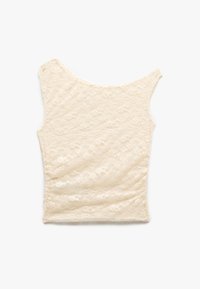 Top in pizzo color crema, con un design aderente, una scollatura a barco e maniche corte, che presenta un motivo floreale su tutta la superficie.