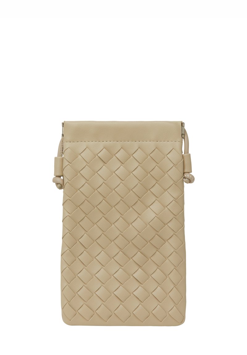 Beige Lederbeutel mit gewebter Textur, rechteckiger Form, Oberreißverschluss und verstellbarem Tragegurt. Glatte Oberfläche ohne sichtbare Hardware-Details.