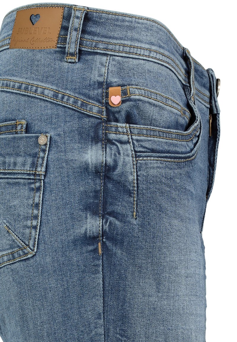 Damen Kleider | Sublevel CAPRI Jeans Shorts middle blue/blau - PI79074 Damen Kleider | Sublevel CAPRI Jeans Shorts middle blue/blau - PI79074