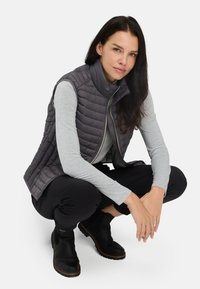 camel active STEPP MIT REFLEKTIERENDEN DETAILS - Vest - slate