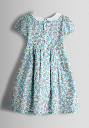 Blumiges Kinderkleid aus leichtem Stoff. Mit weißem Peter-Pan-Kragen, kurzen Ärmeln, Knopfverschluss und gerafftem Rock in Blau, Rosa und Grün.