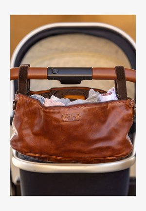 Gusti Leder, SUZI - Sac à main - cognac