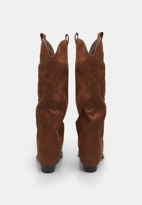 Bata Kauboi-/mootorrattasaapad - marrone