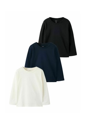 Tre ensfarvede langærmede t-shirts med rund hals i sort, marineblå og hvid, vist overlappende på en hvid baggrund.