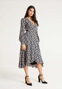 Liquorish FLORAL FOLIAGE PRINT MIDI - Day dress - black