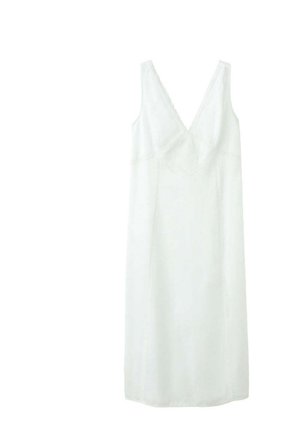 Biała sukienka midi bez rękawów z dekoltem w serek i dopasowanym gorsetem, wykonana z lekkiego materiału.