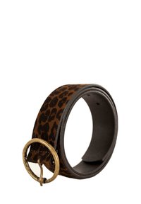 Cintura in tessuto con stampa leopardata, dotata di una fibbia rotonda in metallo dorato e bordi scuri a contrasto, con una superficie liscia e un design a strati.