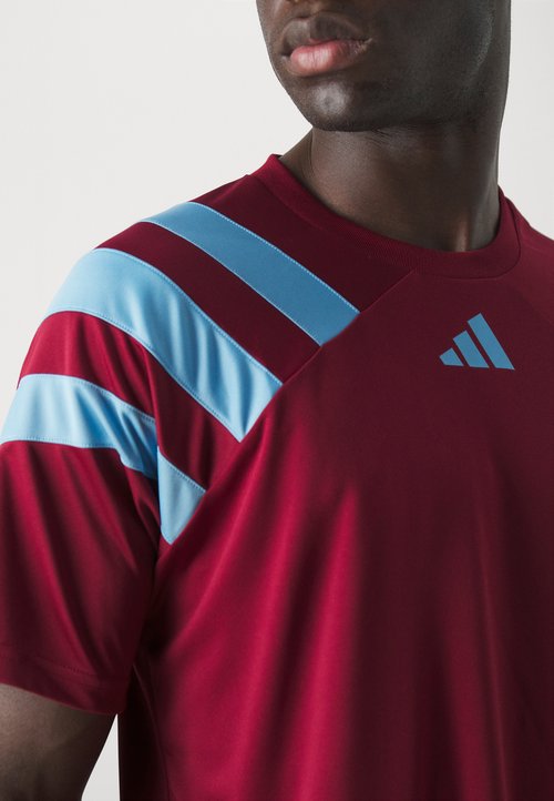 adidas FORTORE 23 JERSEY - Sports T-shirt - team coll burgundy 2/team light blue — photo 7