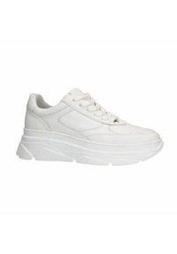 Weiße Ledersneaker mit einer kräftigen Sohle, flachen Schnürsenkeln und Paneeldetails. Das Design zeichnet sich durch eine glatte Textur und eine abgerundete Zehenpartie aus.