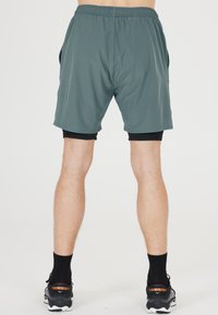 Endurance 2-in-1-shortsit - trooper