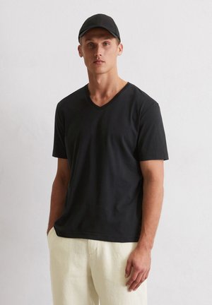 REGULAR - Basic T-shirt - black
