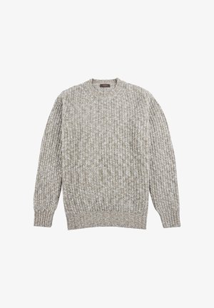Maglione a maglia grigio chiaro con scollo a girocollo, texture a coste e maniche lunghe. Il tessuto appare morbido con un motivo sottile.