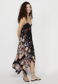 Koroshi Maxikleid - black