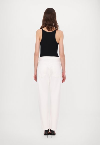 Agolde 90'S PINCH WAIST CROP - Laisvo kirpimo džinsai - marshmallow clean white