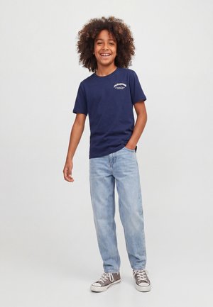 Jack & Jones Junior JJEBRANDES  RELAXED TEE - Μπλουζάκι με στάμπα - navy blazer