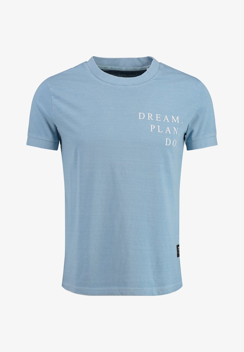 Lichtblauwe T-shirt van katoen. Het heeft korte mouwen, een ronde halslijn en de tekst "DREAM. PLAN. DO." gedrukt op de voorkant.