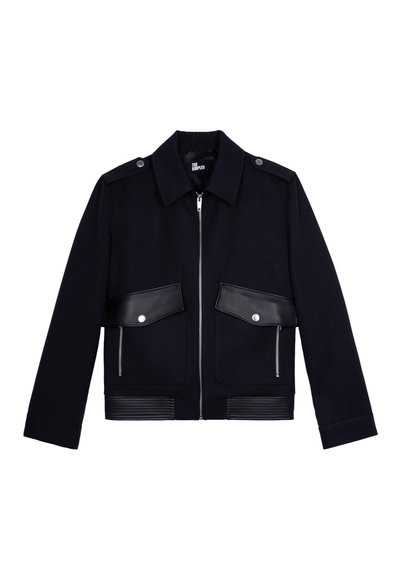 Giacca nera con zip, realizzata in un mix di lana, con dettagli in pelle, due tasche frontali e texture a coste all'orlo e ai polsini.