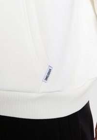 Smilodox HOLLOW BRAIL - Sweat à capuche - creme
