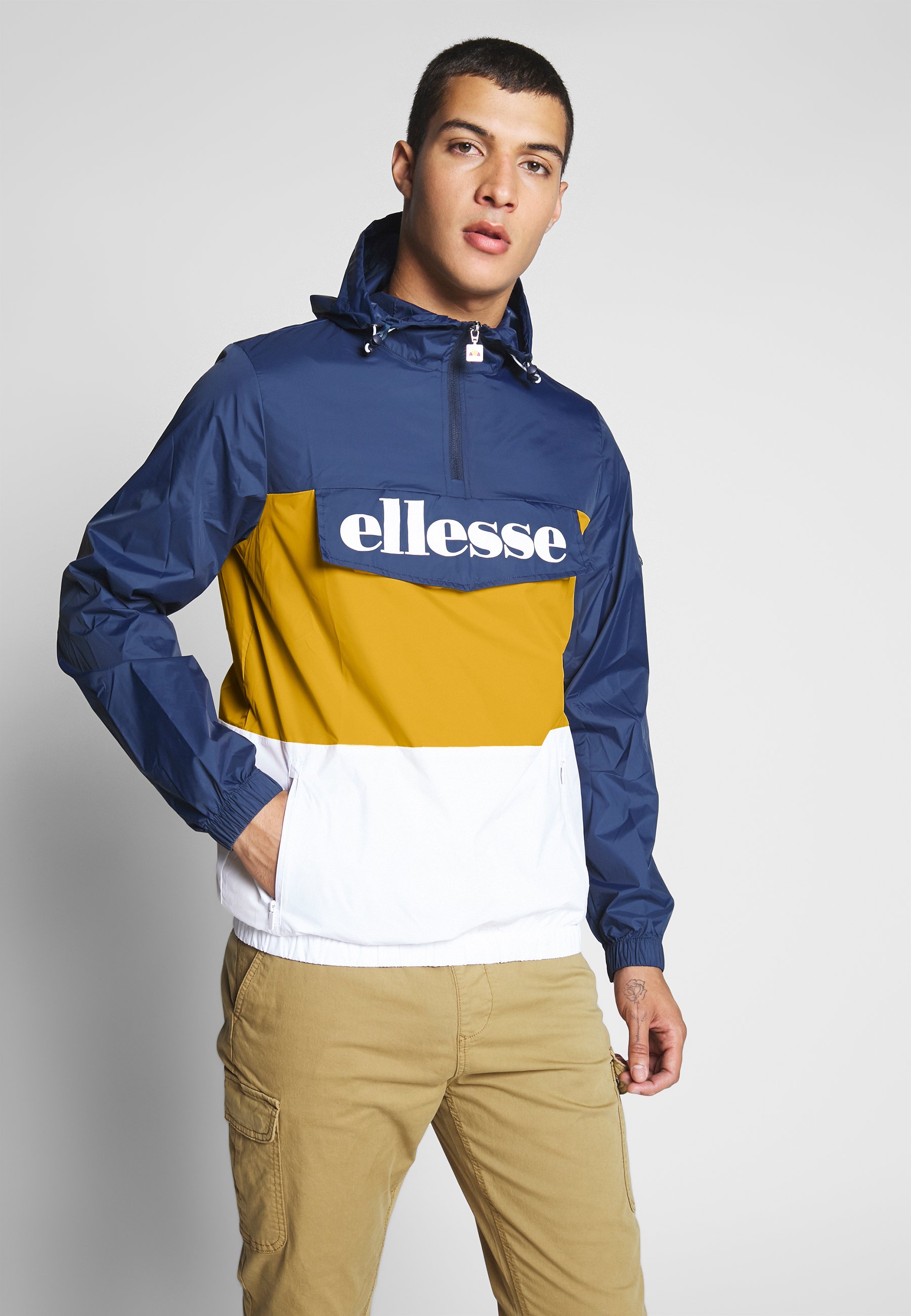 coupe vent ellesse