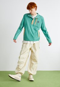 Quiksilver NO DESTINATION 2 HALF SNAP - Fleecová mikina - frosty spruce