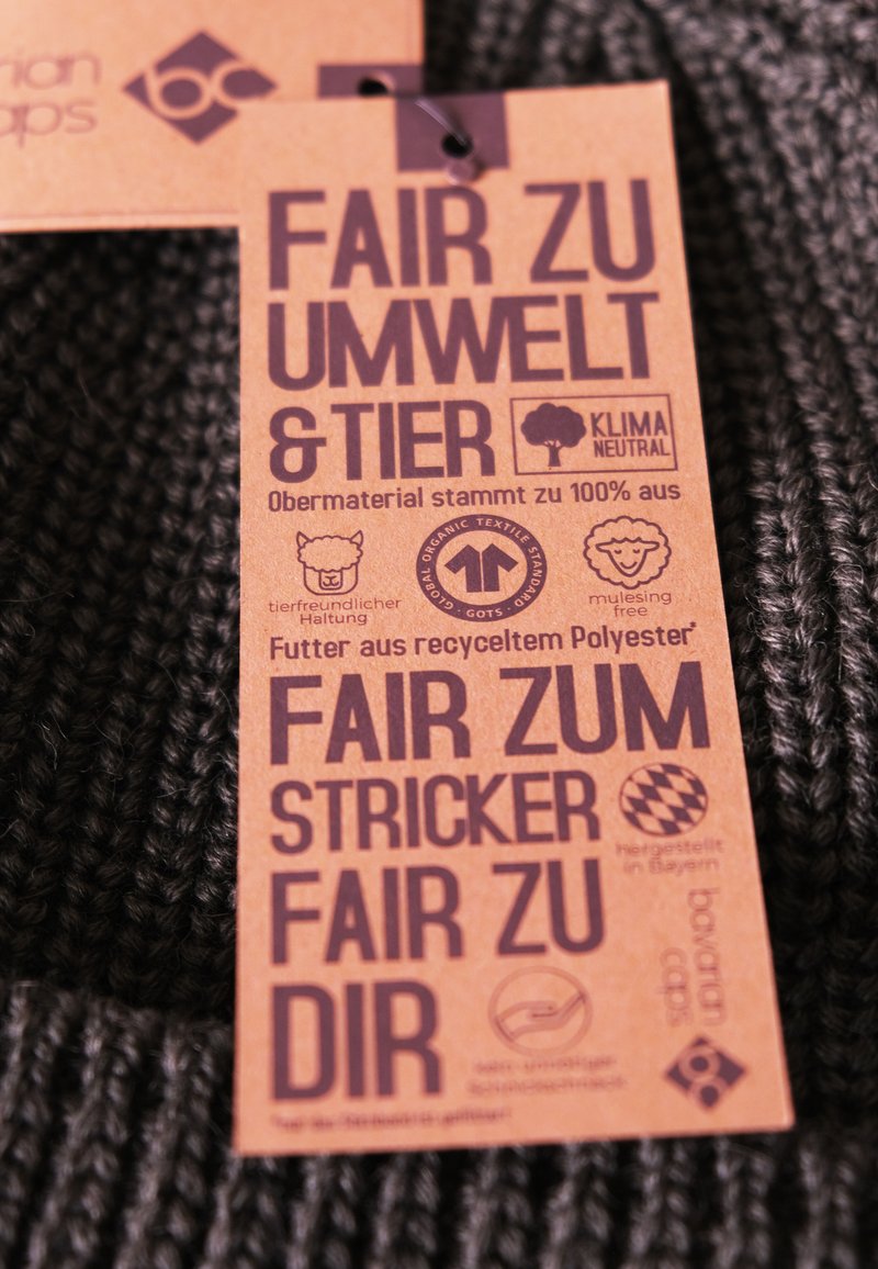 Damen Mützen | Bavarian Caps FAIR FLAUSCHIG Ohrenwärmer dunkelgrau - YY37613 Damen Mützen | Bavarian Caps FAIR FLAUSCHIG Ohrenwärmer dunkelgrau - YY37613
