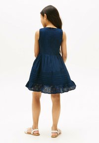 Tommy Hilfiger BRODERIE ANGLAISE  - Vestido informal - dark night navy
