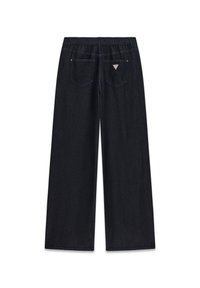 Jean noir à jambes larges avec taille élastique, deux poches arrière et un petit logo triangulaire sur la poche droite.