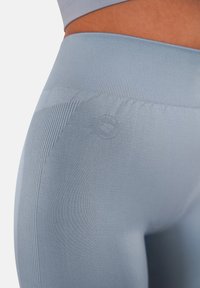 Stark Soul SEAMLESS  - Leggings - skyblue