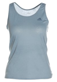 Ljusblå Adidas tanktopp i slät tyg, med rund halsringning, ärmlös design och en liten logotyp på övre vänster sida.