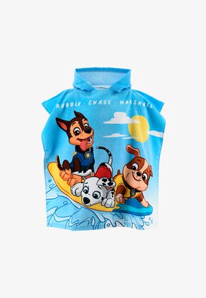 Blaues Kapuzenhandtuch mit den Cartoon-Welpen Rubble, Chase und Marshall, die auf einem gelben Brett in den Wellen des Ozeans unter einem sonnigen Himmel surfen.