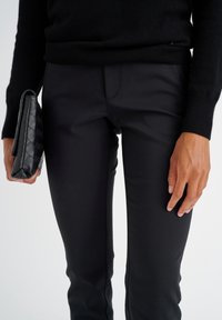 InWear Chinos - black