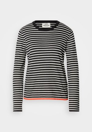 T-shirt a maniche lunghe a righe bianche e nere con scollatura rotonda; presenta un accento arancione all'orlo. Materiale in cotone morbido.