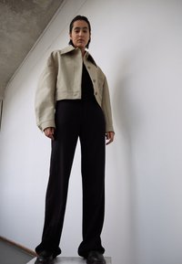 MARLOW TROUSER - Trousers - black