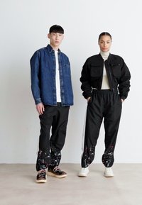 Thumbnail Image 2