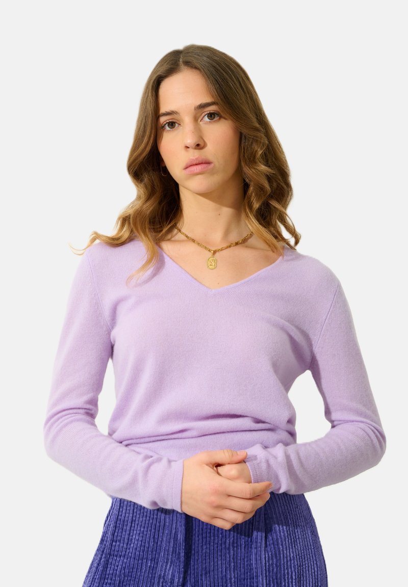 Authentic Cashmere GALISE - Stickad tröja - mottled purple