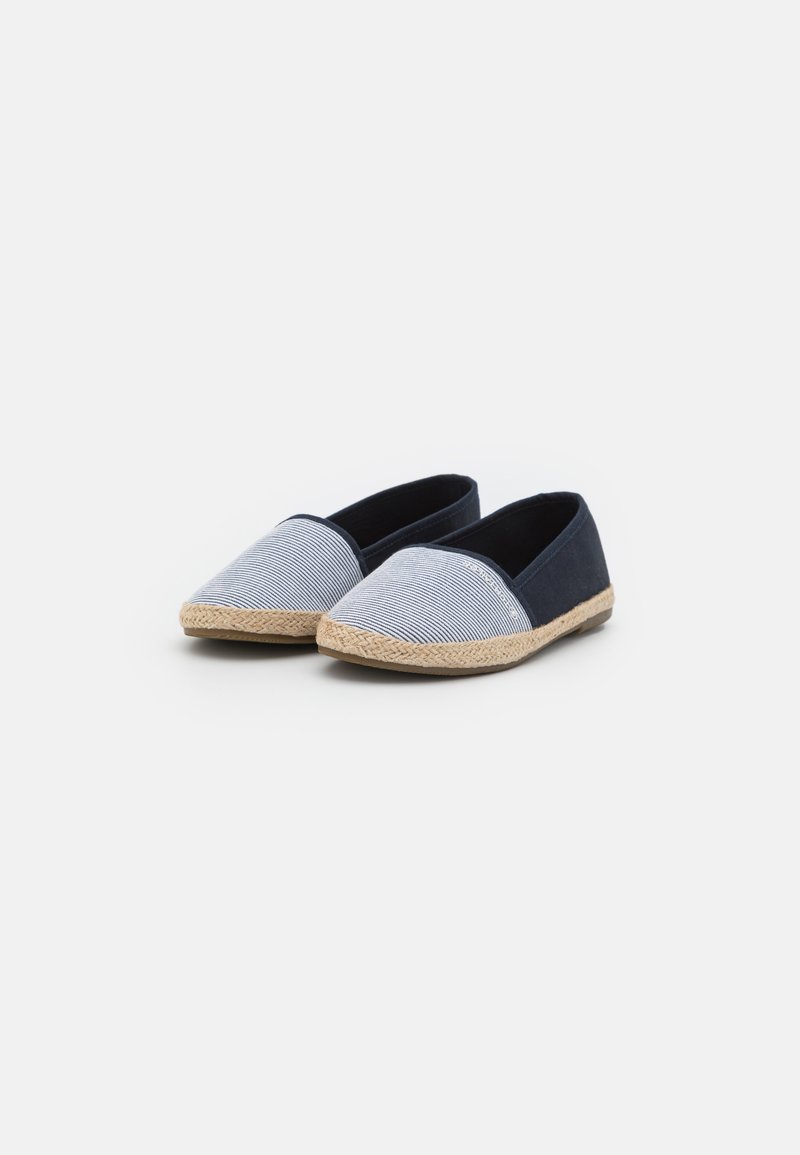 Marineblaue und gestreifte Espadrilles mit Obermaterial aus Canvas, Jutesohle und Gummisohle. Schlupfdesign mit abgerundeter Zehe.