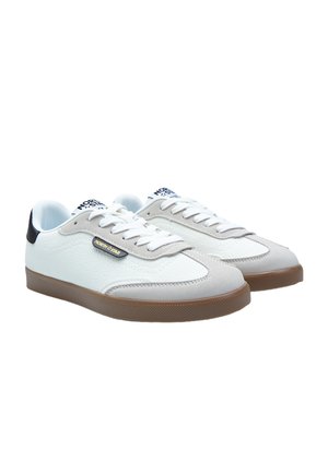 NORTH STAR STRIKER - Sportbačiai - bianco