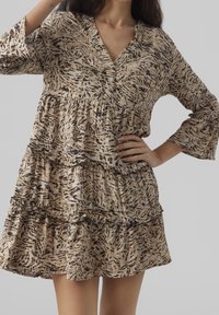 Vero Moda Sukienka koszulowa