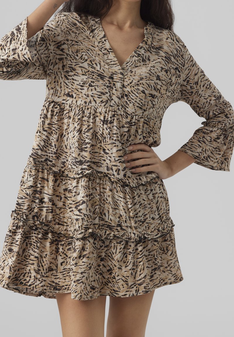 Vero Moda Sukienka koszulowa