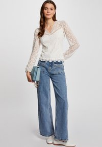 Morgan V-NECK - Bluse - ecru