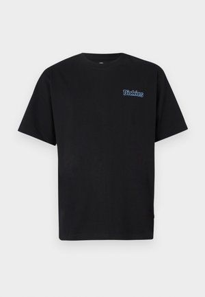 Schwarzes Baumwoll-T-Shirt mit kurzen Ärmeln und Rundhalsausschnitt. Verfügt über ein blau gesticktes "Dickies"-Logo auf der linken Brustseite.