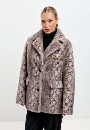 Zimní kabát - grey