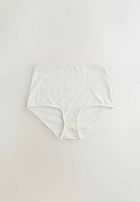 Witte dames slips met hoge taille, voorzien van een subtiel licht bloemmotief en een klein decoratief strikje in het midden van de tailleband.