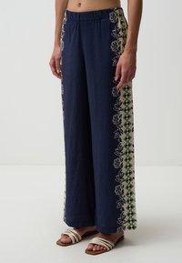 ELASTICIZED PATTERNED - Pantalon classique - dark blue
